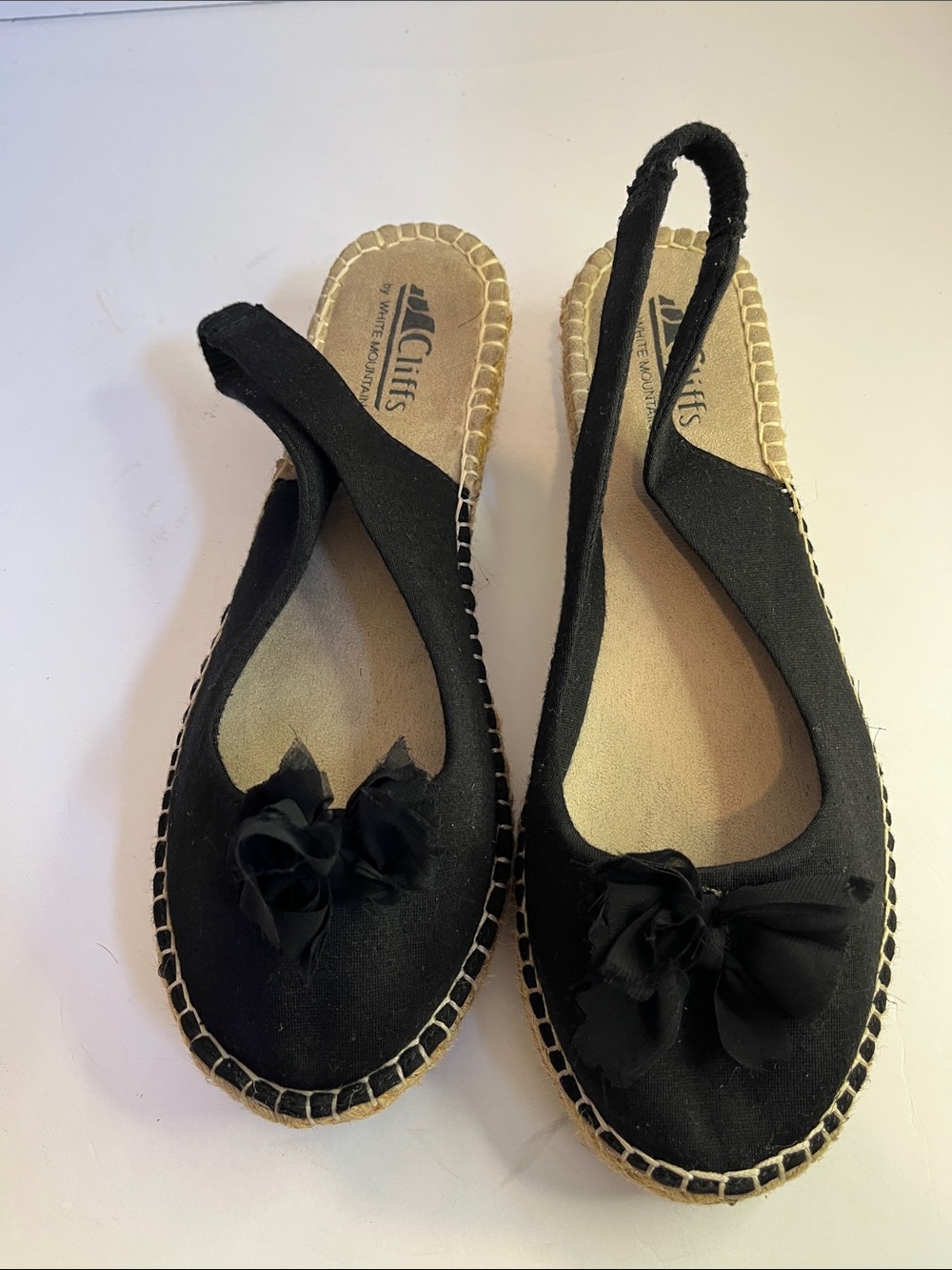 Cliffs by WHITE MOUNTAIN Black Slingback Espadrille Flats with Flower Accent